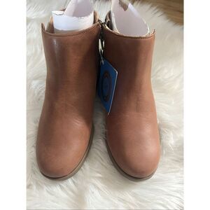 Stride Rite SR Girls Ivy + Tan LEOPARD Pattern Boots LEATHER Upper sz 4.5W NWT